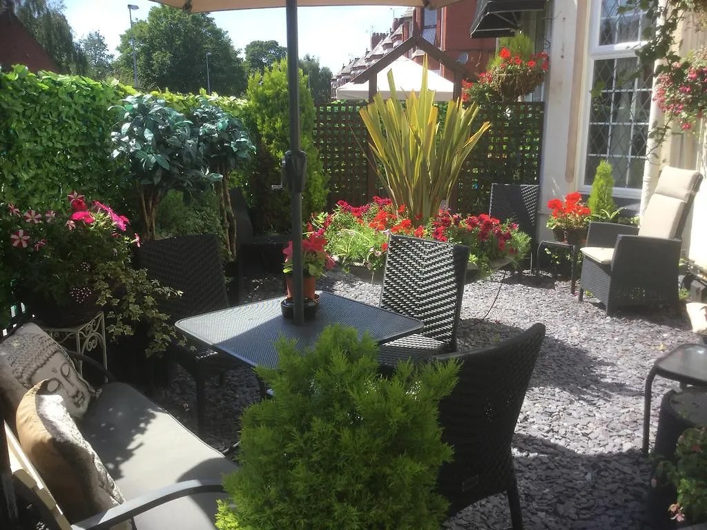 Brookside Hotel & Restaurant ,Suitable For Solo Travelers, Couples, Families, Groups Education Trips & Contractors Welcome Chester Reino Unido